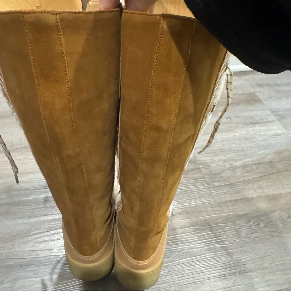 Free People Wilder Mukluk Vintage Tan Lace Up Suede Leather Talk Boots